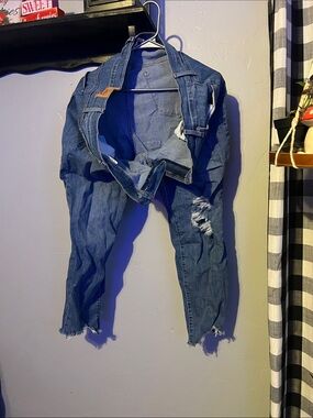 Women’s Distressed Blue Denim Jeans